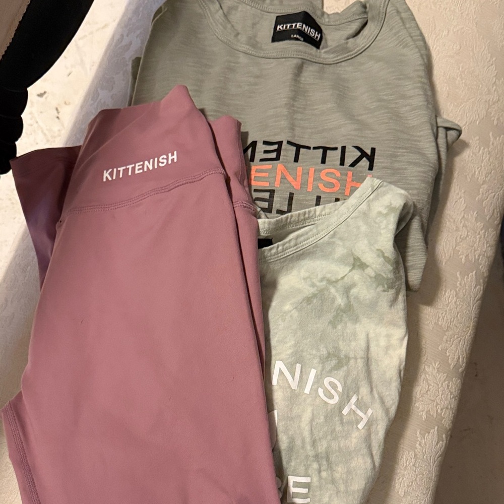 3 pc Kittenish Tie-Dye Green and Mauve stretch
